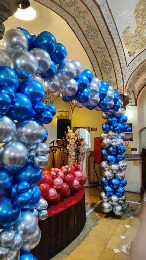 عکس رستوران ایرانی سنتی ارسباران