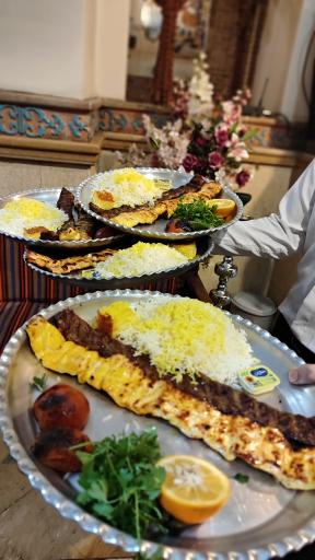 عکس رستوران ایرانی سنتی ارسباران