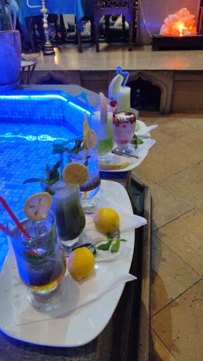 عکس رستوران ایرانی سنتی ارسباران