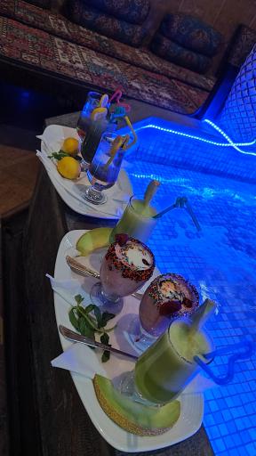 عکس رستوران ایرانی سنتی ارسباران