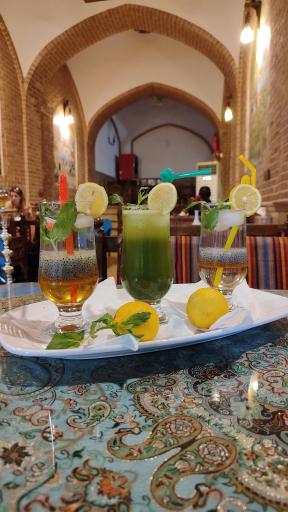 عکس رستوران ایرانی سنتی ارسباران