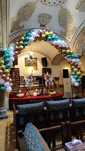 عکس رستوران ایرانی سنتی ارسباران