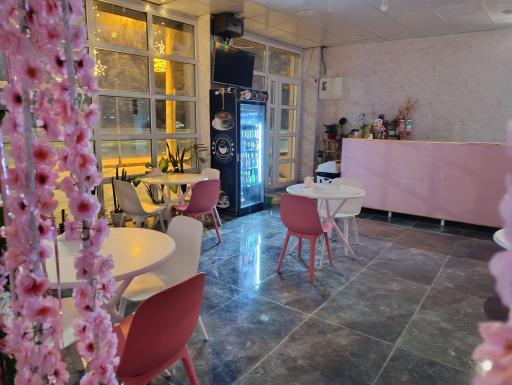 عکس کافه روشن