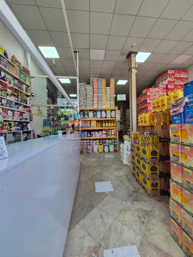 عکس عمده فروشی مواد غذایی رضایی