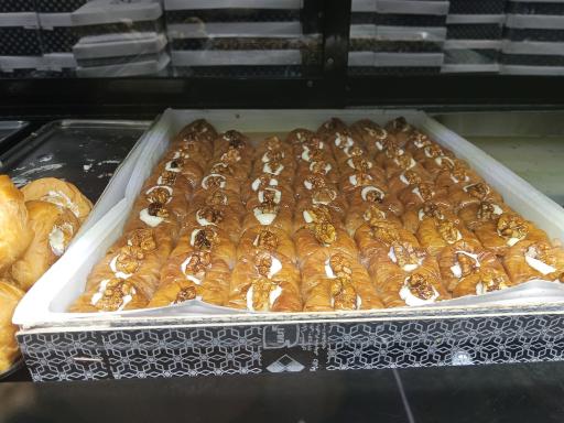 عکس قنادی پدر 