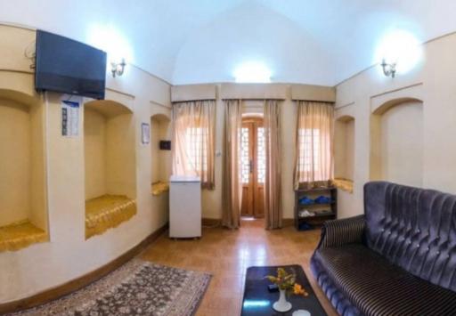 عکس هتل و رستوران منتظران