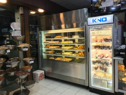 عکس قنادی فرنوش