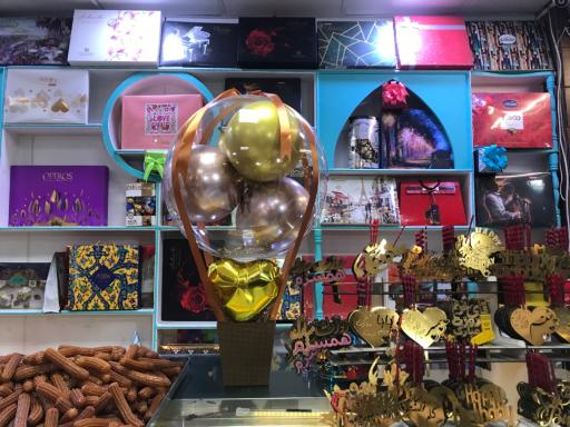 عکس قنادی فرنوش