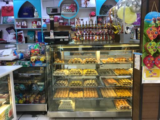 عکس قنادی فرنوش