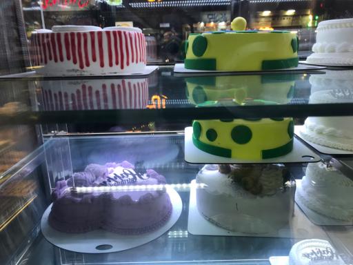 عکس قنادی فرنوش