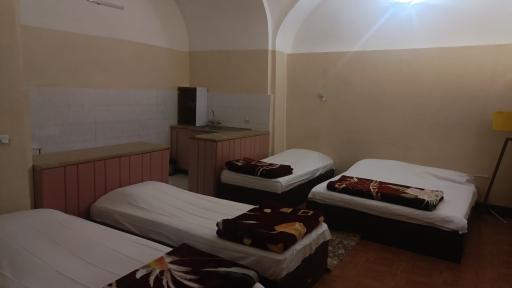 عکس هتل و رستوران منتظران