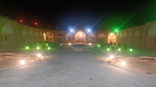 عکس هتل و رستوران منتظران