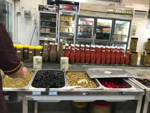 عکس سبزی خرد کنی ریحانه تک