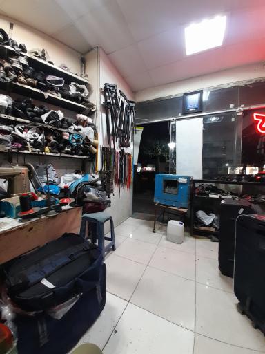 عکس تعمیرات کیف و کفش و چمدان 
