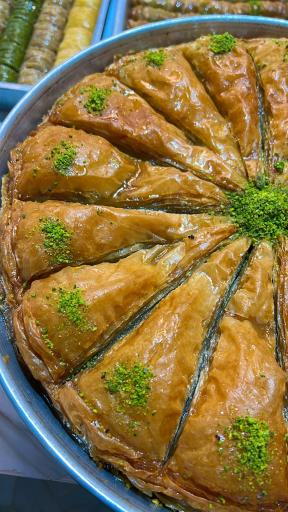 عکس آموزشگاه صنایع غذایی دنیای کیک ملل