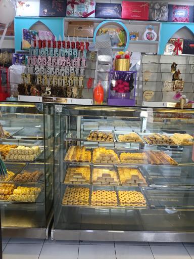عکس قنادی فرنوش