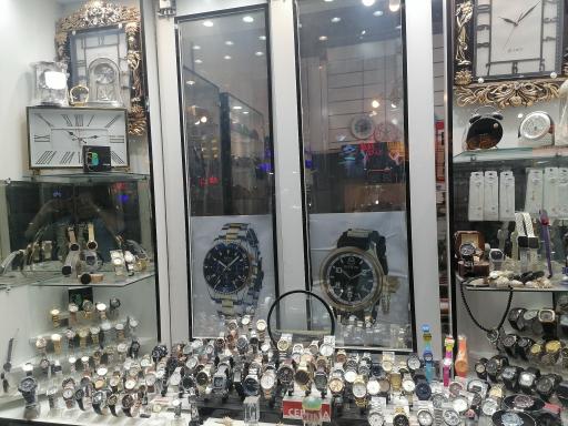 عکس ساعت زمرد
