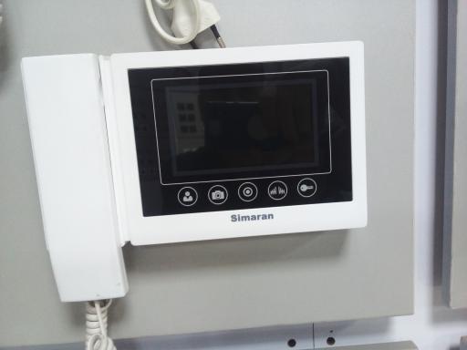 عکس فروشگاه و تعمیرگاه آیفون صوتی و تصویری طاها