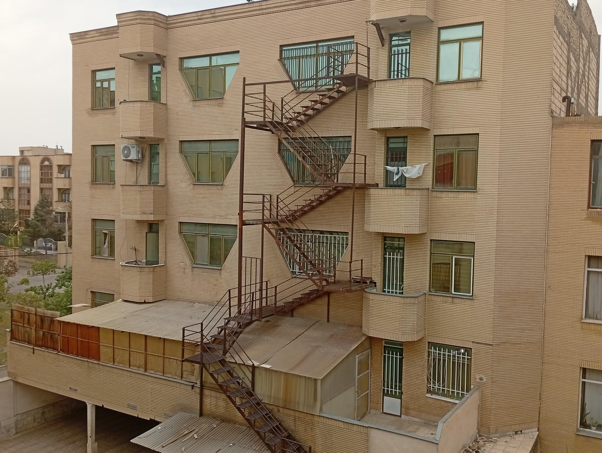 عکس مجتمع مسکونی خورشید 