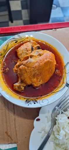 عکس غذا خوری عمو یوسف