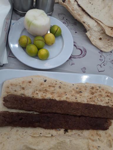 عکس رستوران حاج ابراهیم بخشنده (حقیقت ۲)