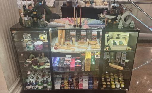 عکس فروشگاه عودله