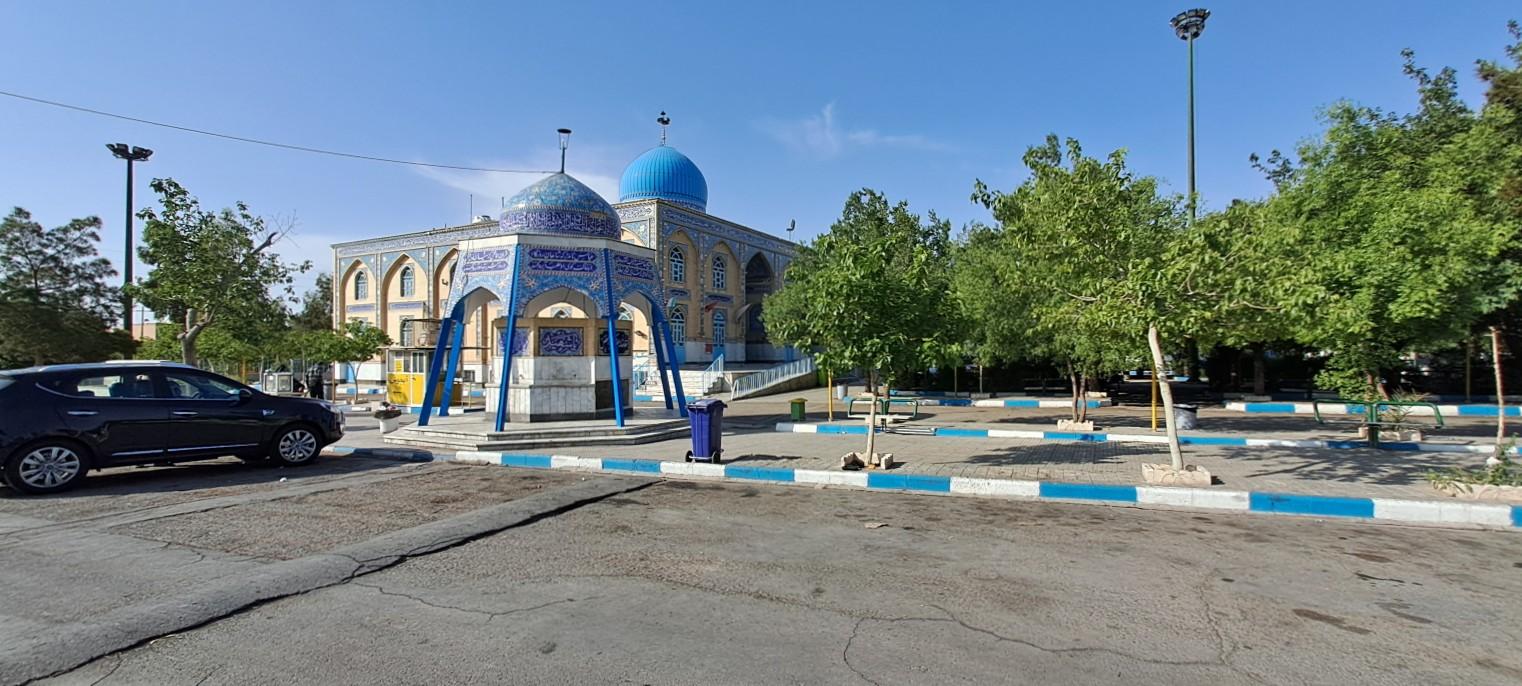 عکس زائر سرای سرخه