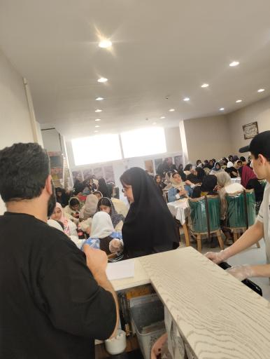 عکس رستوران دانش