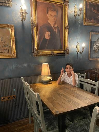 کافه سکوی نه و سه چهارم