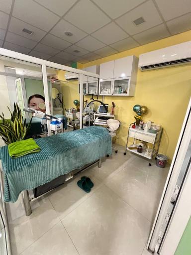 کلینیک زیبایی لیزر سنتر 