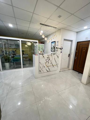 کلینیک زیبایی لیزر سنتر 