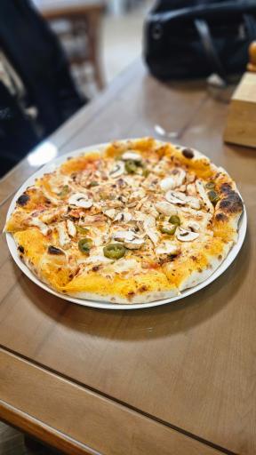 عکس کافه رستوران اردیبهشت 