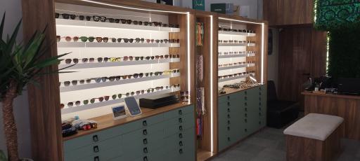 فروشگاه عینک سبز