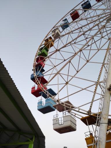 عکس شهربازی ناهارخوران