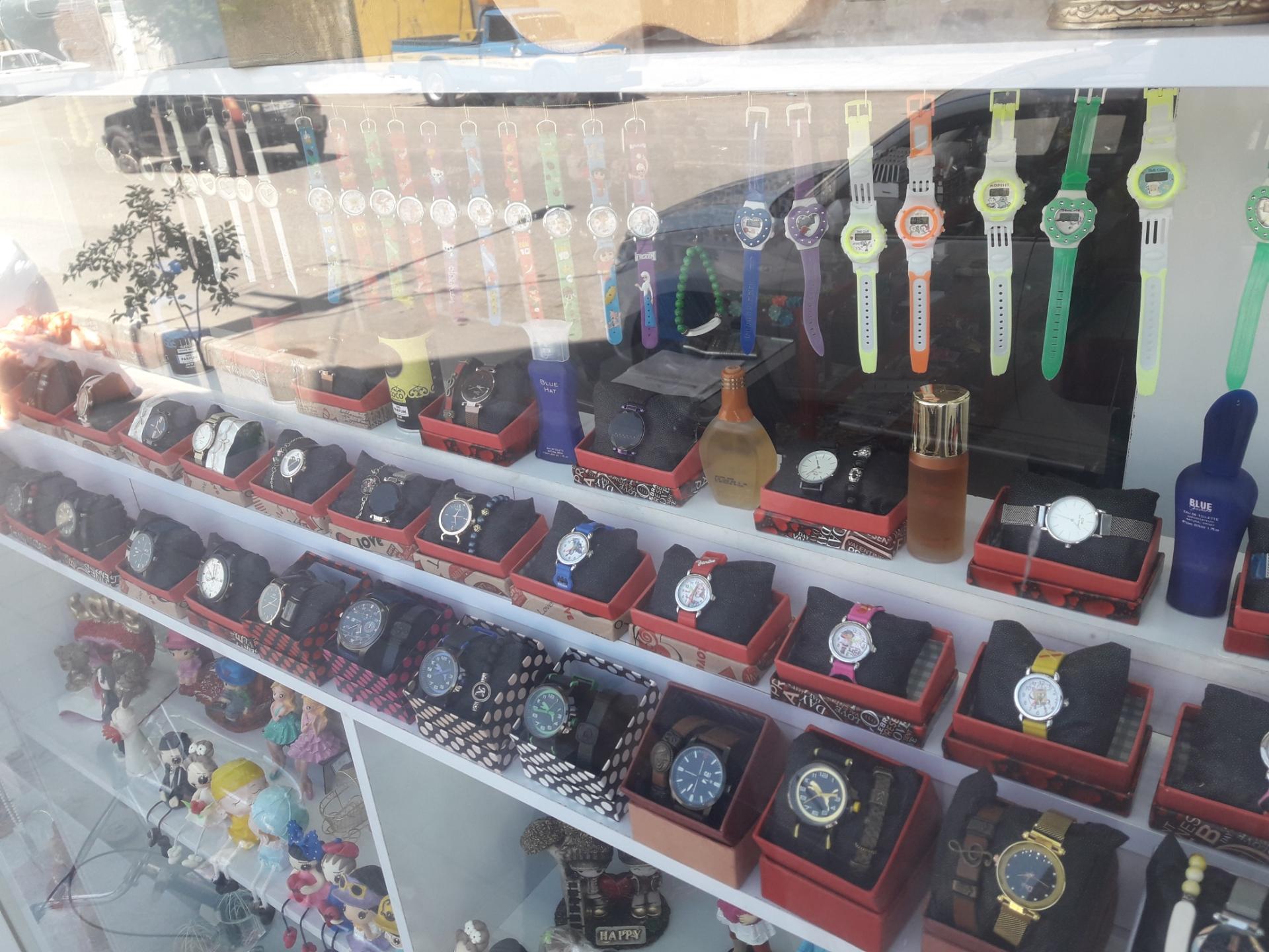 عکس فروشگاه خرازی و کادویی رُز