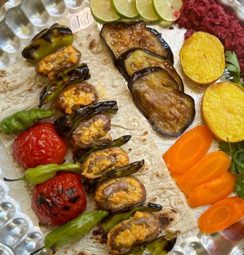 عکس رستوران سنتی خورشید