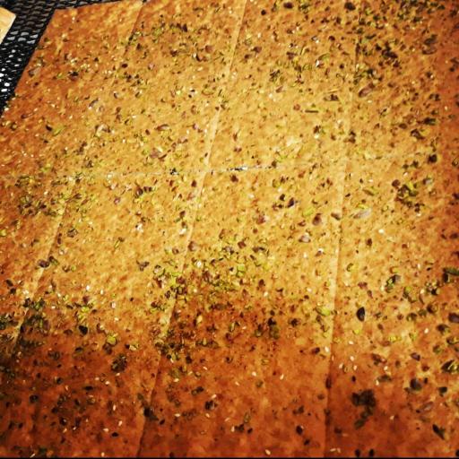 عکس تولیدی نان قندی طلوع