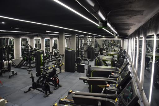 عکس باشگاه ورزشی زوبین