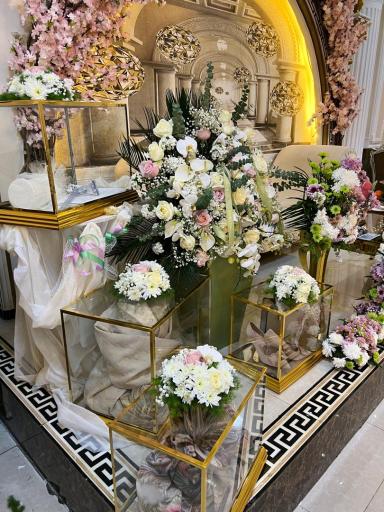 عکس تالار ارغوان طلایی