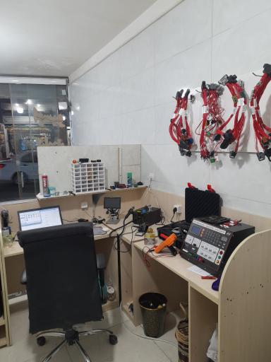 عکس تعمیرات تخصصی ایسیو و برق خودرو دیاگ پلاس