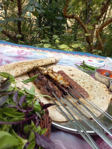 عکس کباب سرای بلند بالا