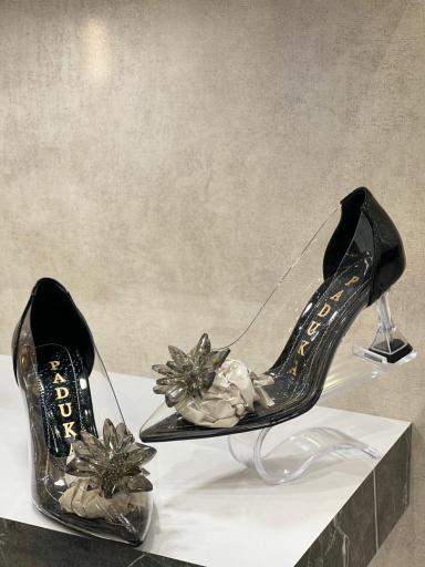 عکس کفش شانل