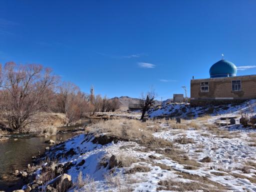 عکس آرامستان بادجان