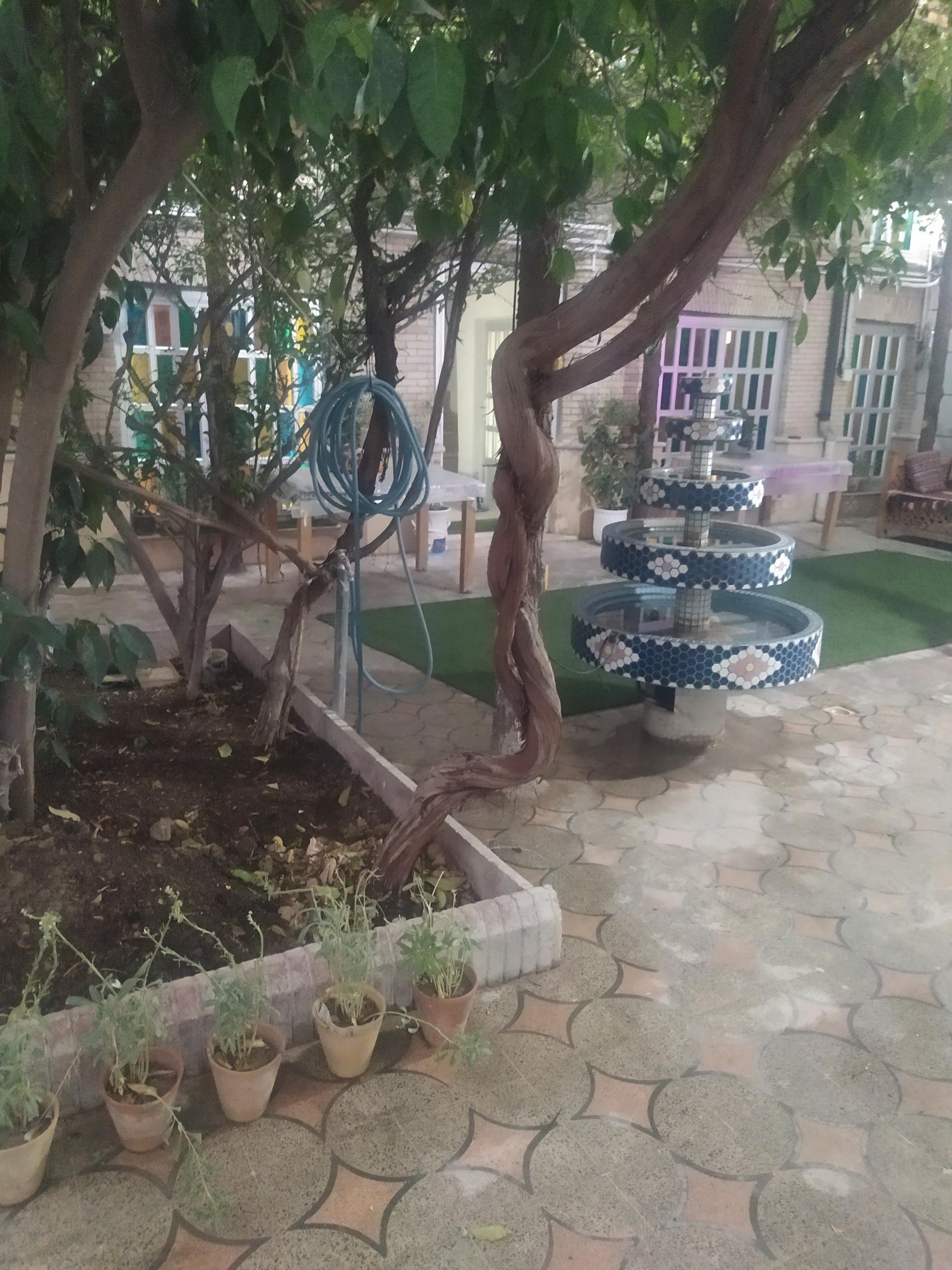 عکس اقامتگاه سنتی ایرن