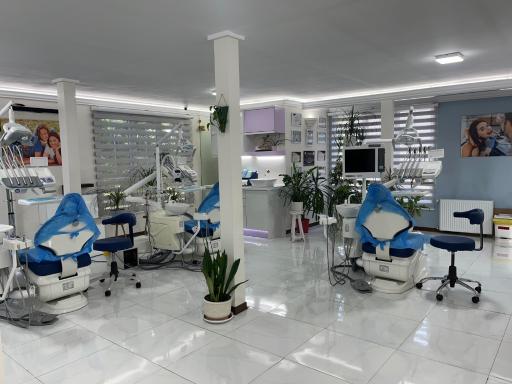 عکس مرکز دندانپزشکی رهنما