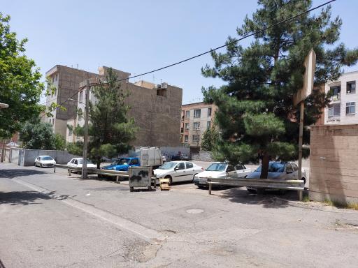 عکس پارکینگ همسطح عمومی  شماره ۱۵