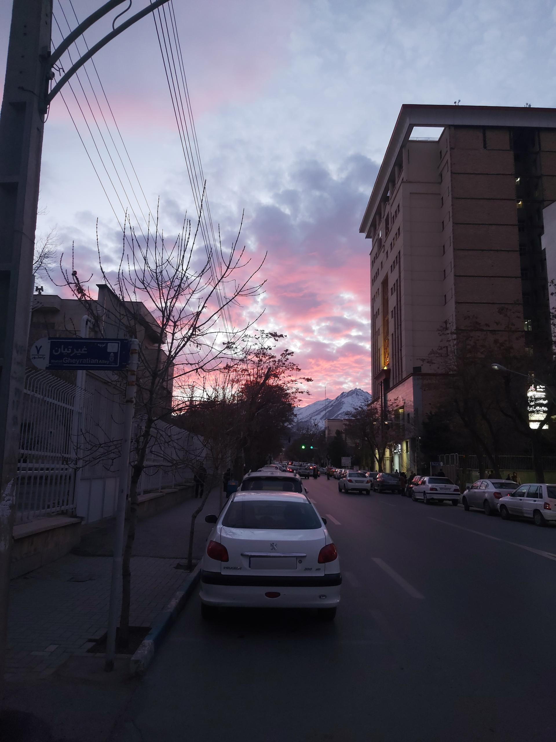 عکس مرکز خرید پاستور