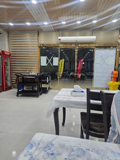 عکس رستوران نمونه مکران