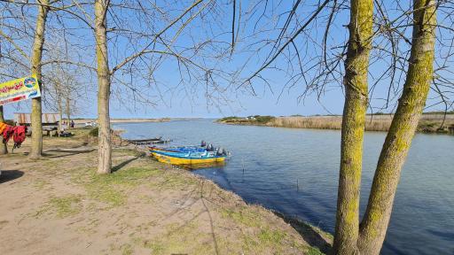 عکس جزیره ارشیا چمخاله