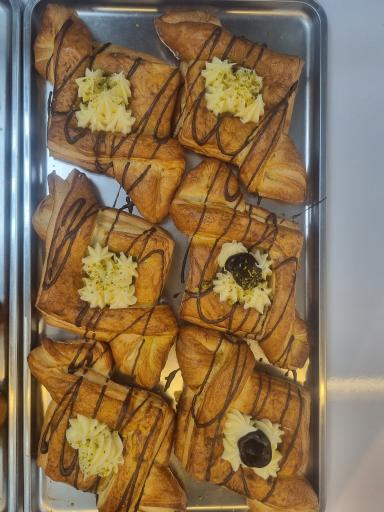 عکس نان مهرابیان